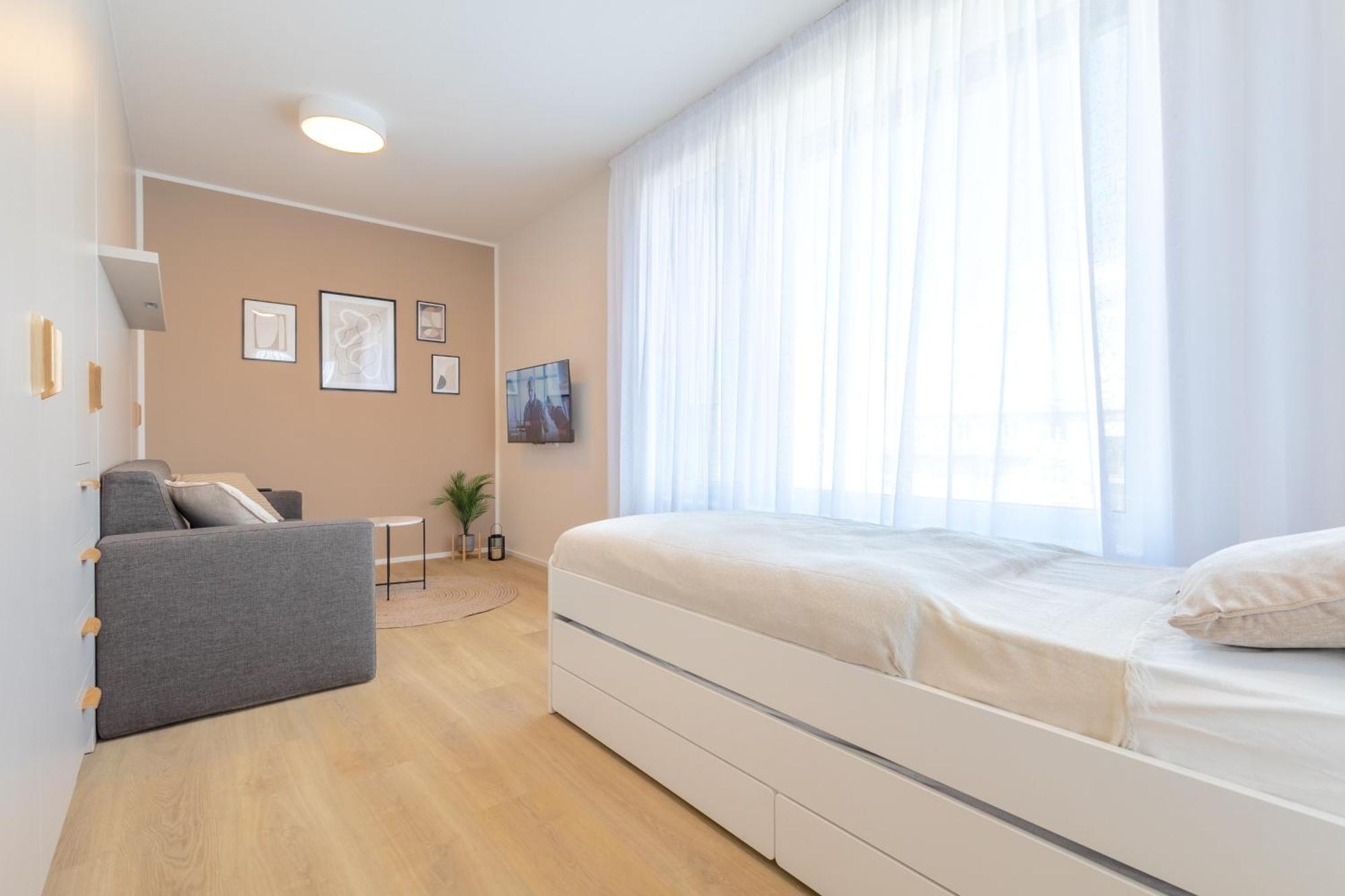 Apartament Bright 2Br - 8Th Floor, Balcony, Free Parking - By Gravity Praga Zewnętrze zdjęcie