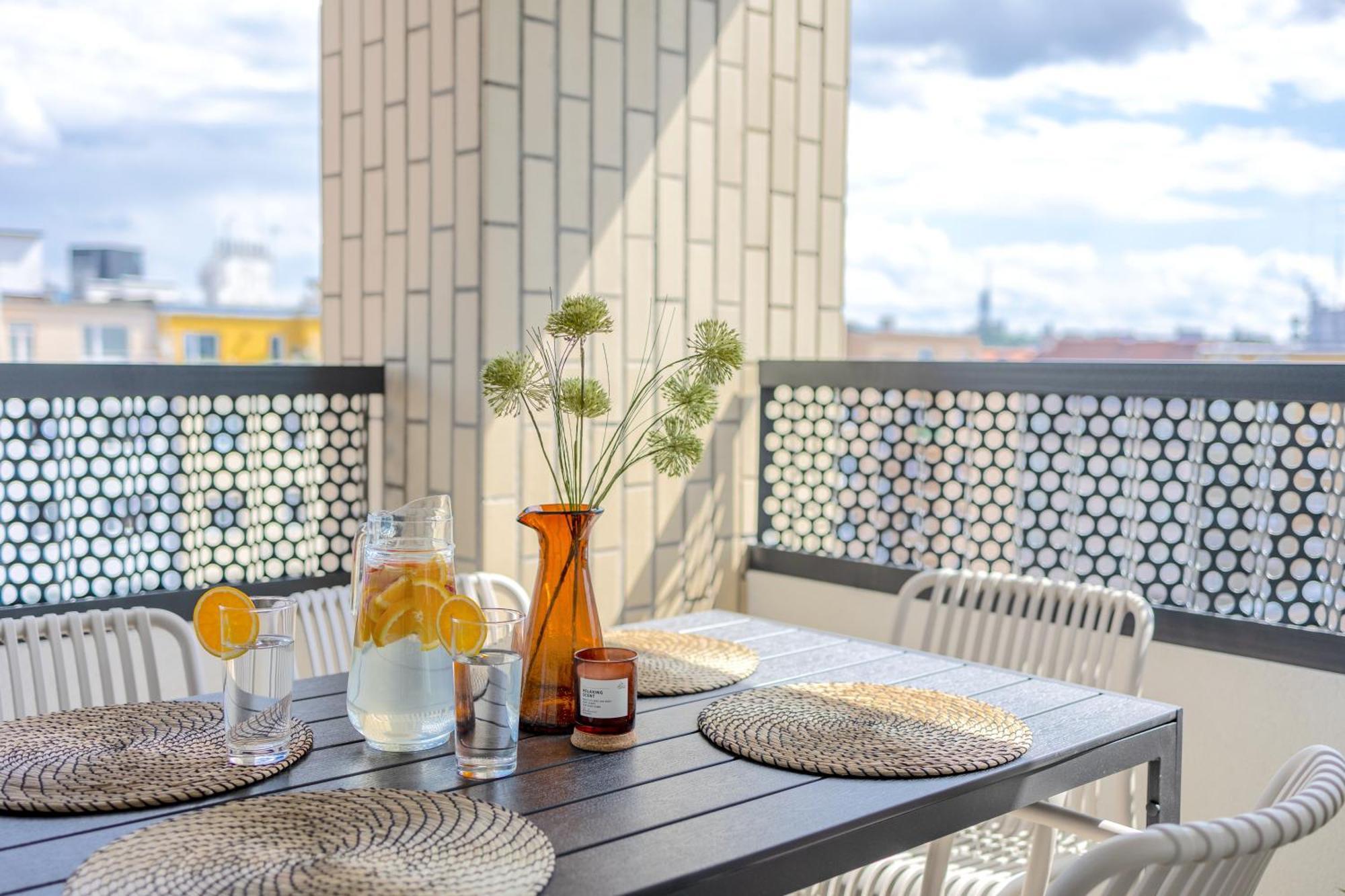 Apartament Bright 2Br - 8Th Floor, Balcony, Free Parking - By Gravity Praga Zewnętrze zdjęcie