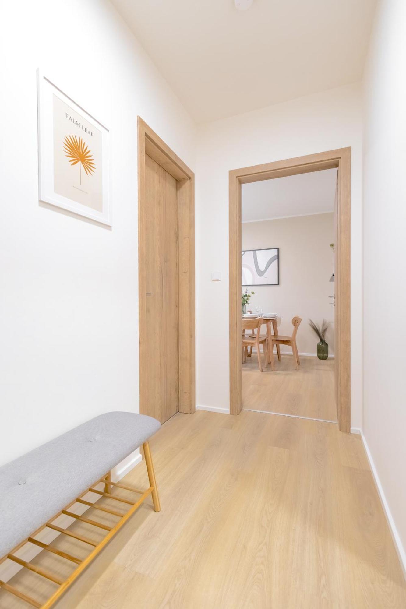 Apartament Bright 2Br - 8Th Floor, Balcony, Free Parking - By Gravity Praga Zewnętrze zdjęcie