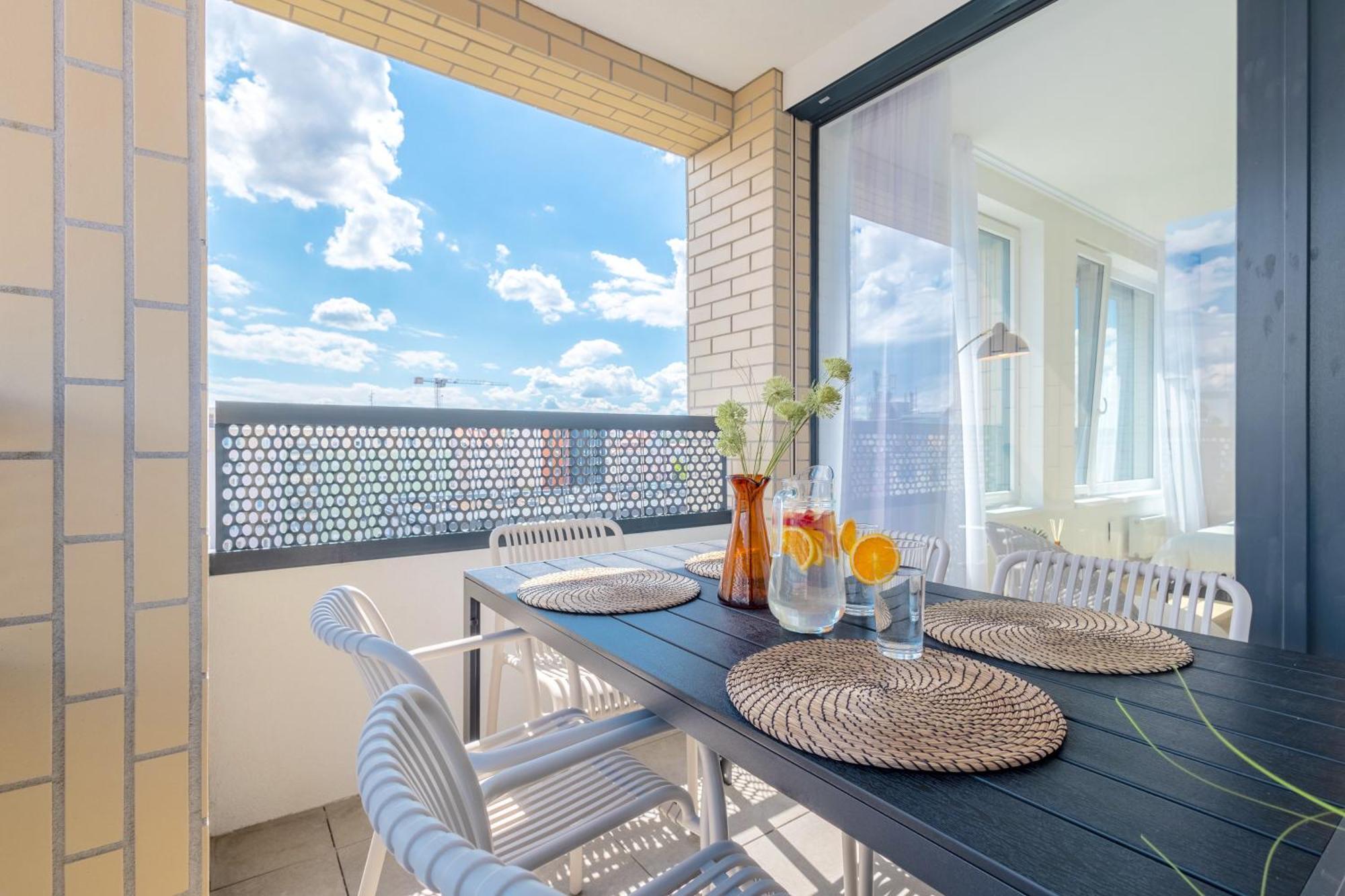 Apartament Bright 2Br - 8Th Floor, Balcony, Free Parking - By Gravity Praga Zewnętrze zdjęcie