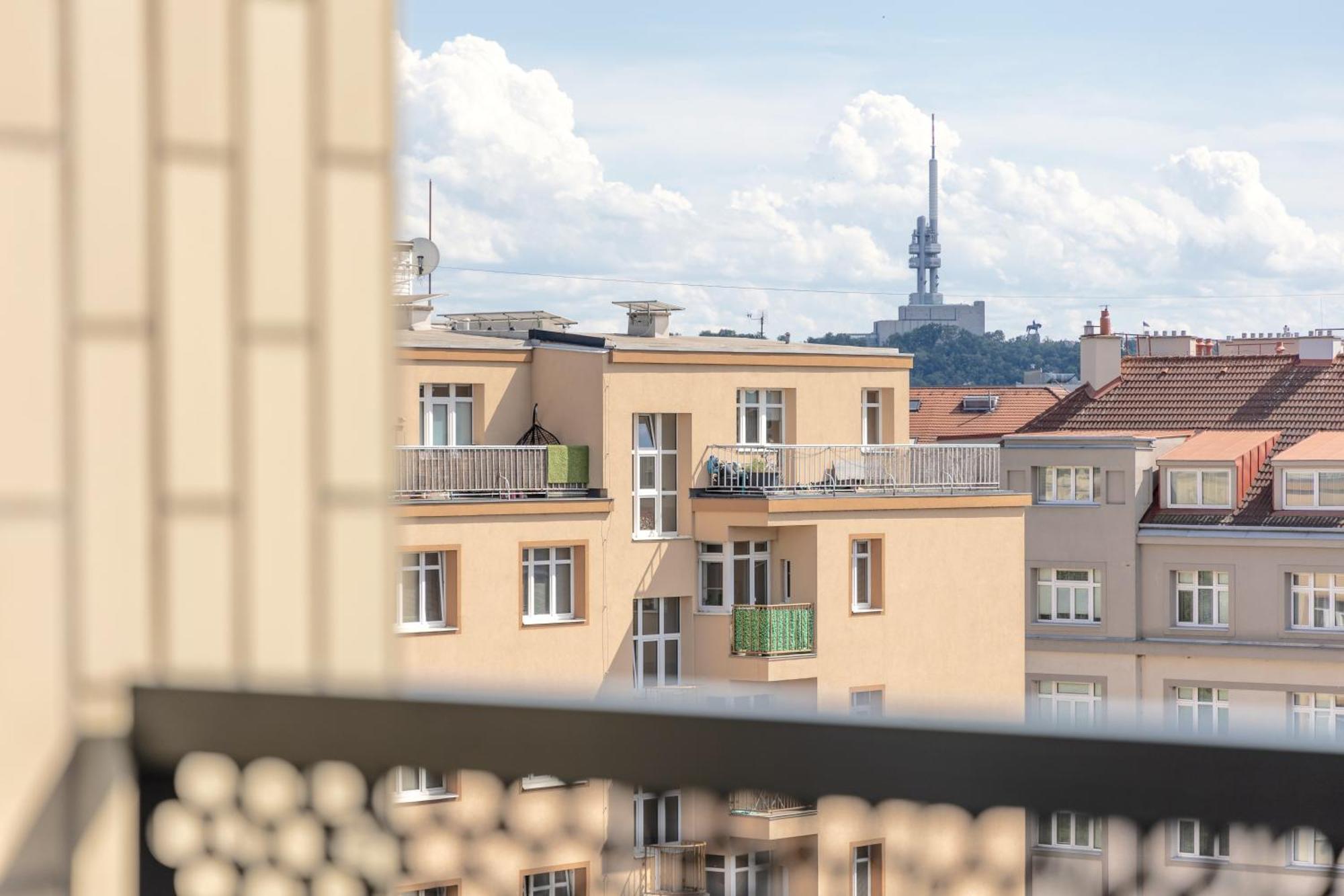 Apartament Bright 2Br - 8Th Floor, Balcony, Free Parking - By Gravity Praga Zewnętrze zdjęcie